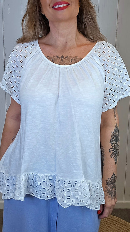 Camilla topp med blonder Hvit