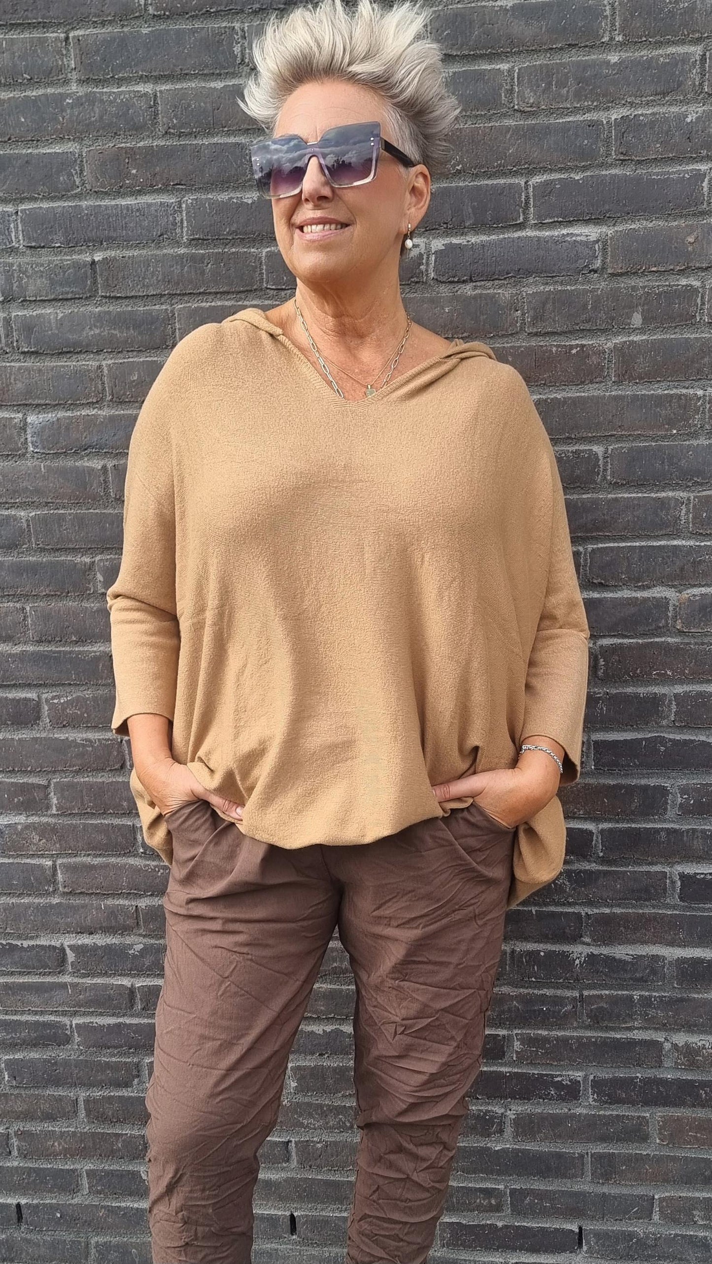 Alma hettegenser camel