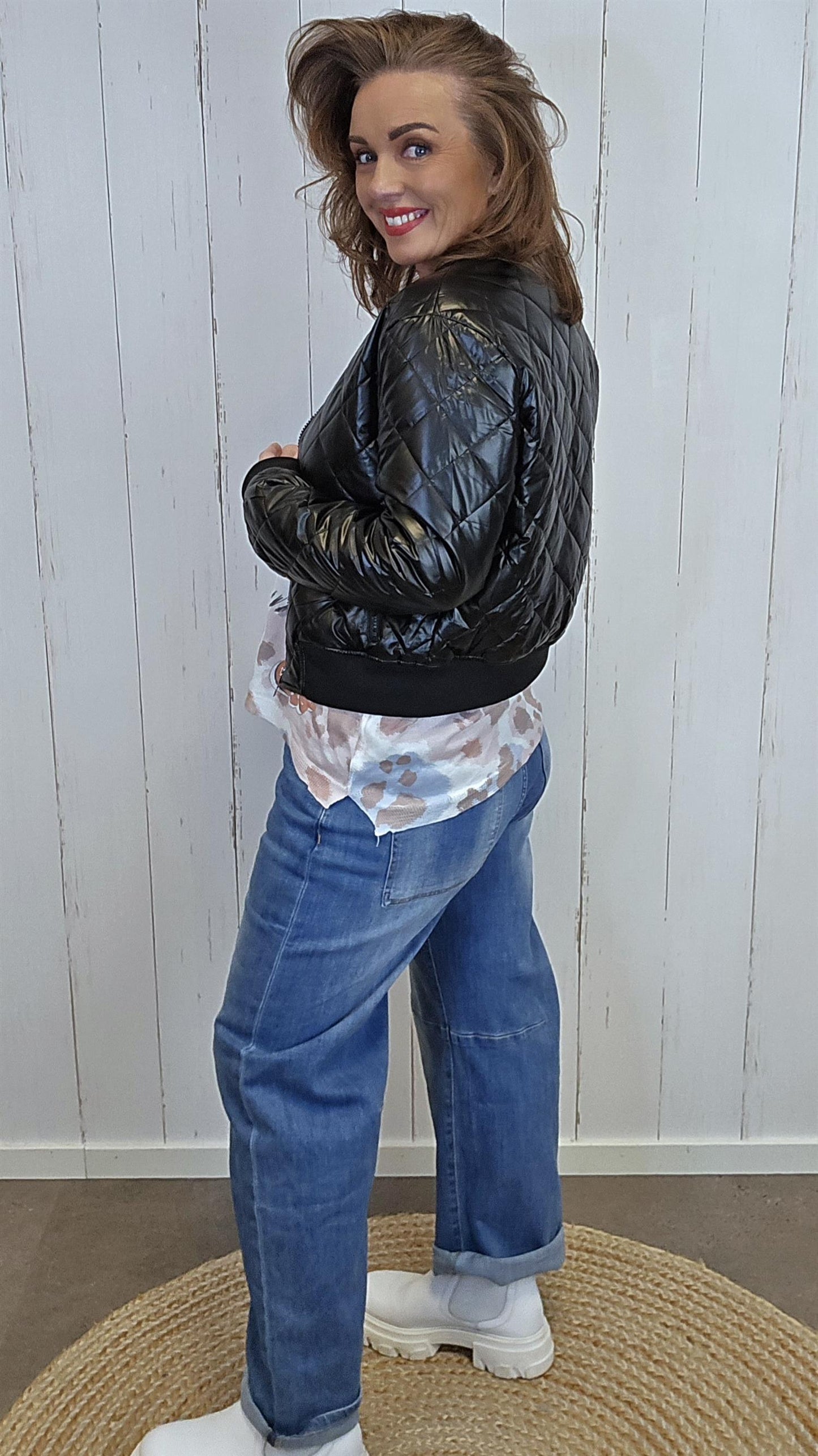 Tara quiltet jakke svart