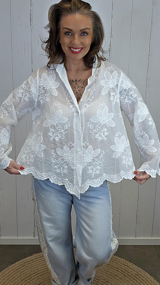 Kari blondeskjorte hvit