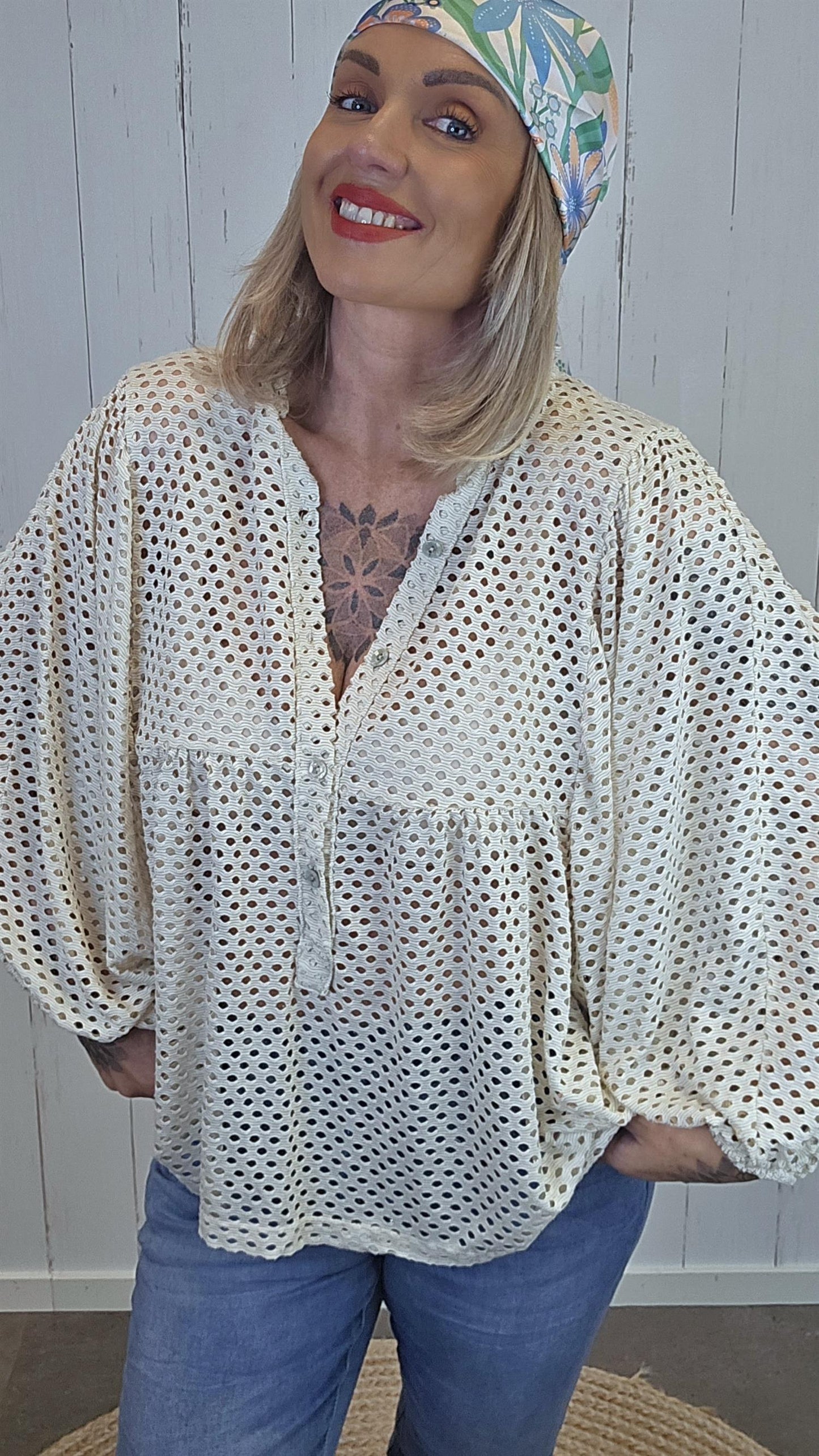 Carmen bluse beige
