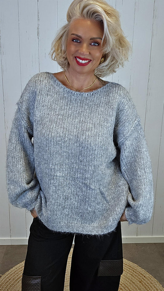 Mathilda Genser grå