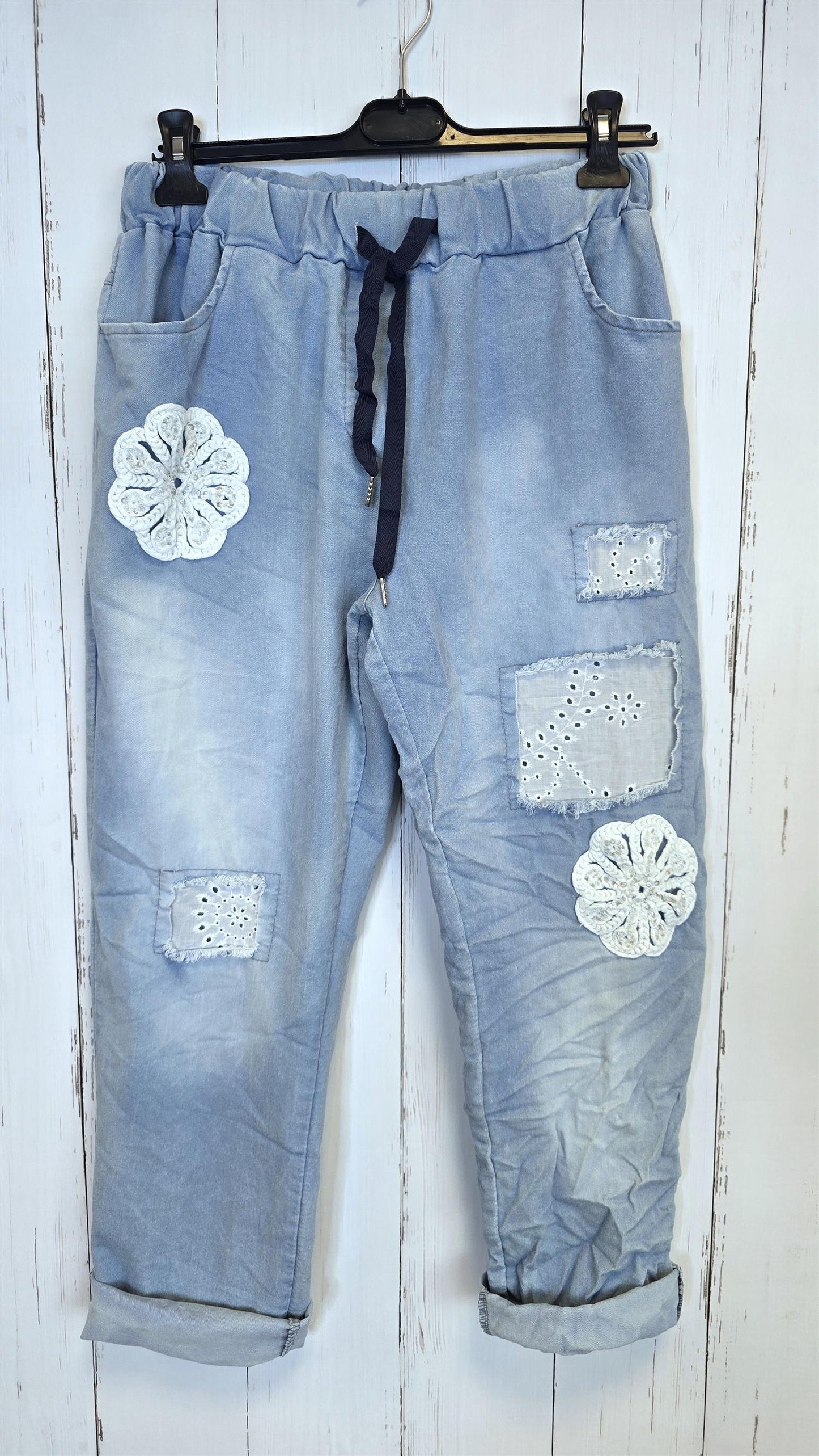 Vilde jeans med detaljer Lys blå