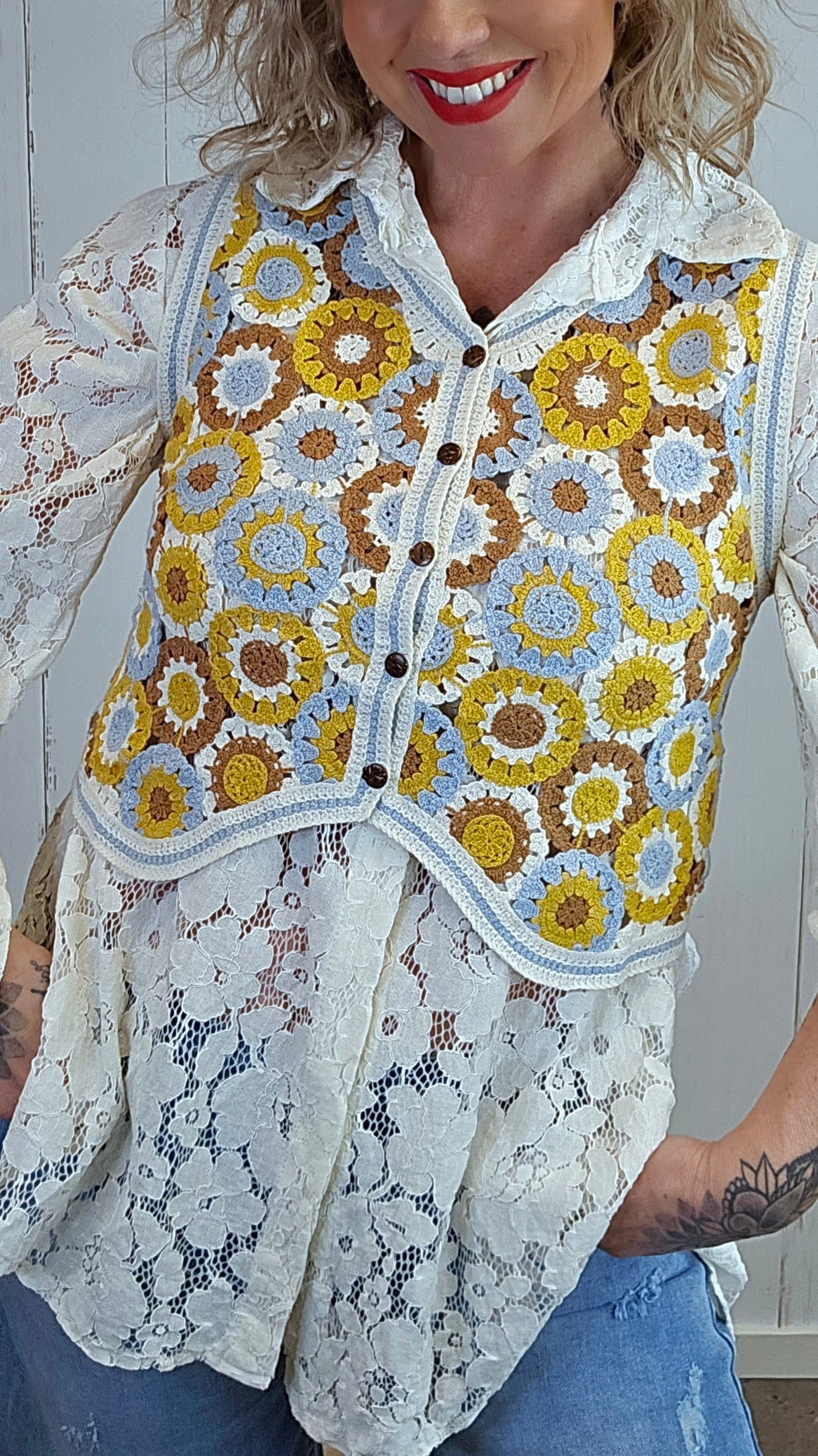 Sarah heklet vest med knapper