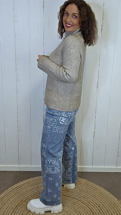 Amalie ribbestrikket genser med glidelås