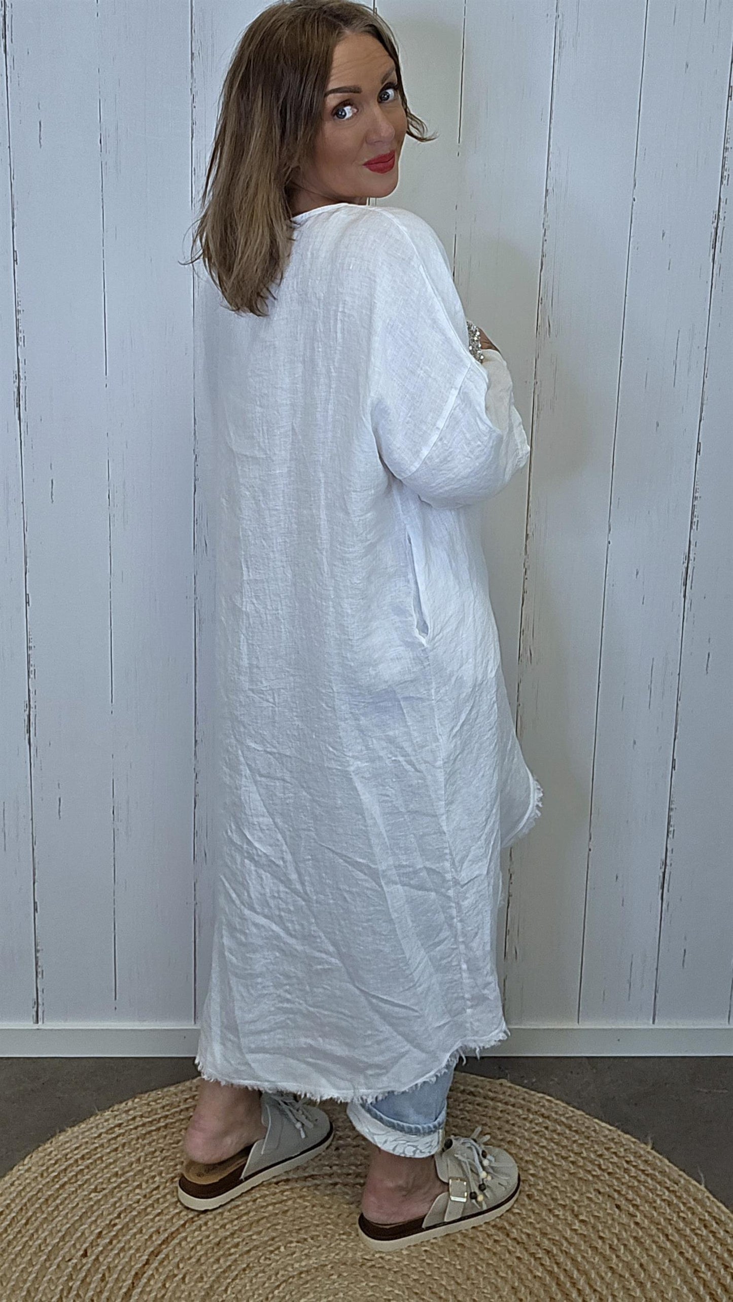 Silje lang bluse med paljetthjerte Hvit