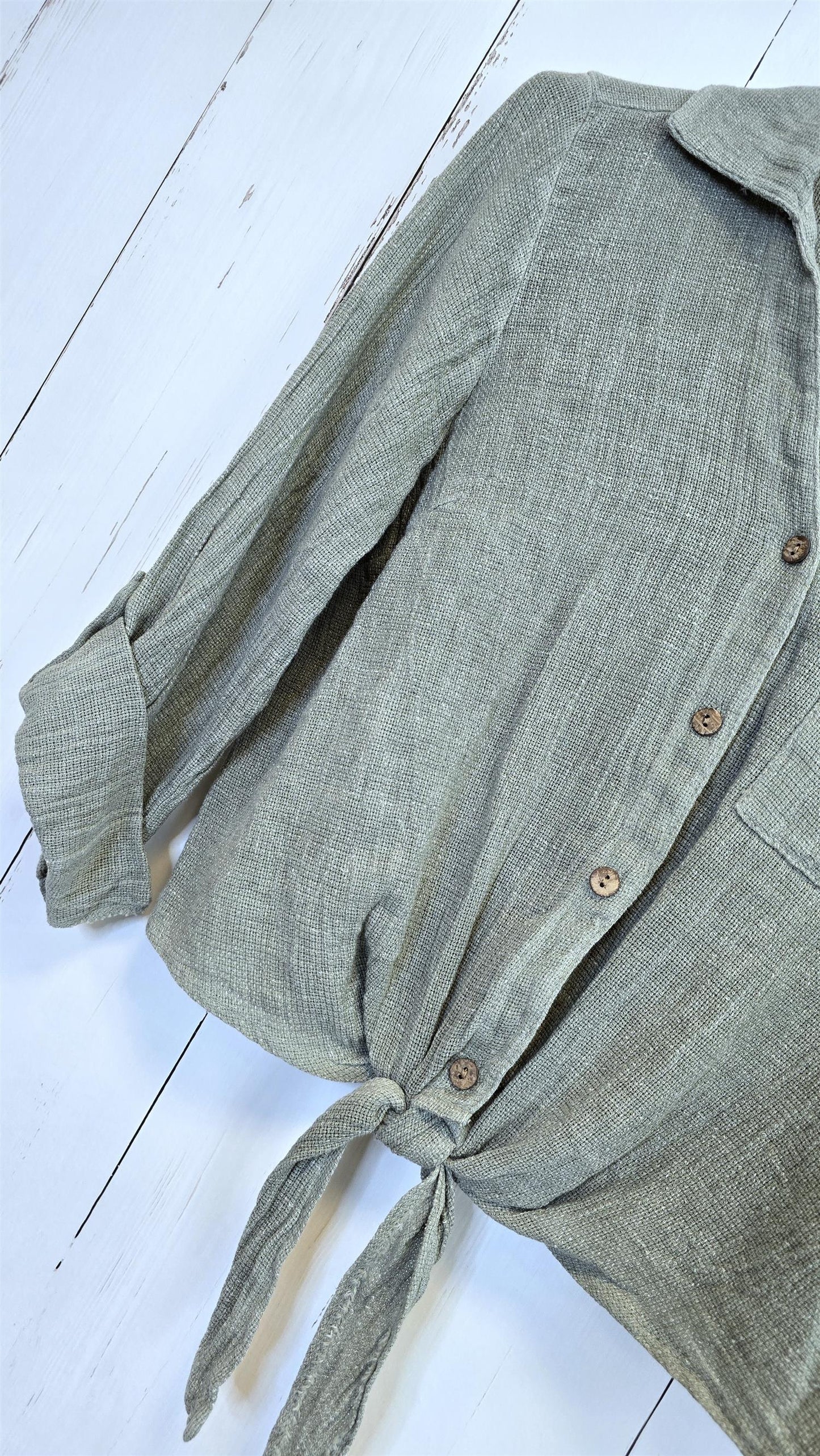 Hanna linskjorte med knyting kaki