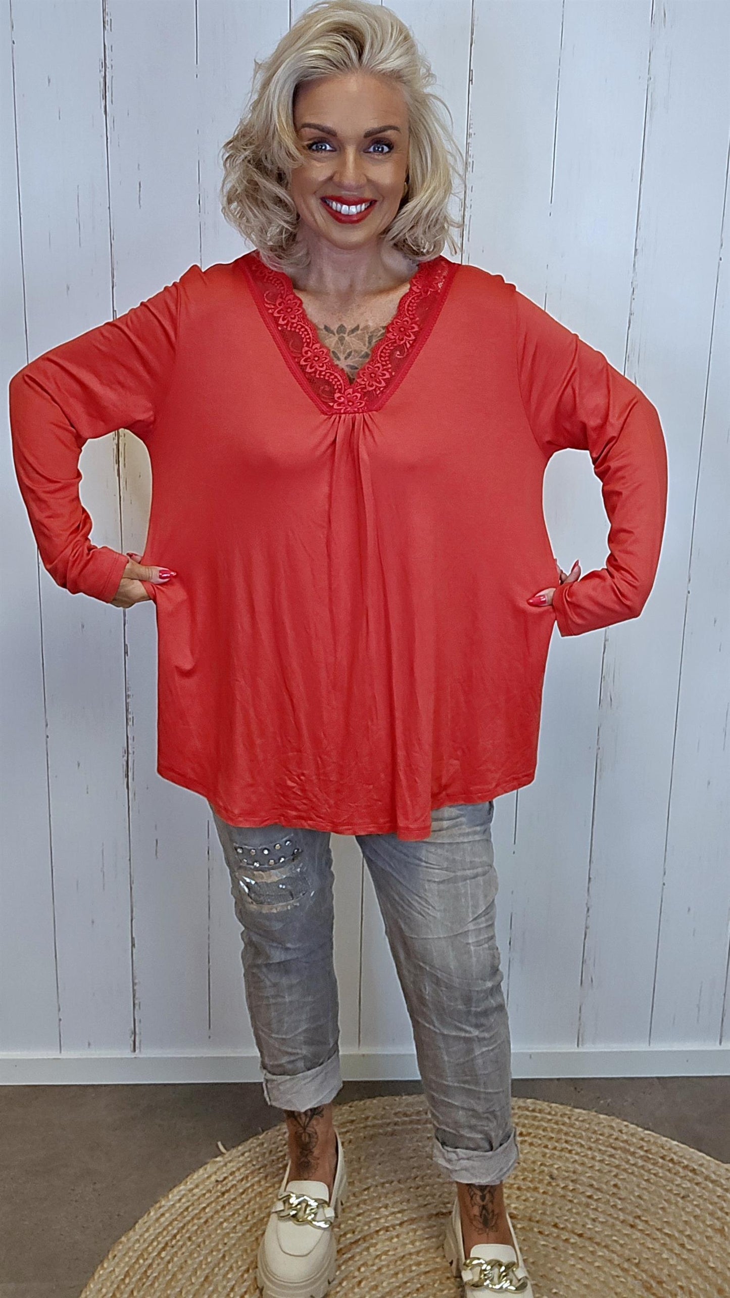 Stacy Blondetopp rød