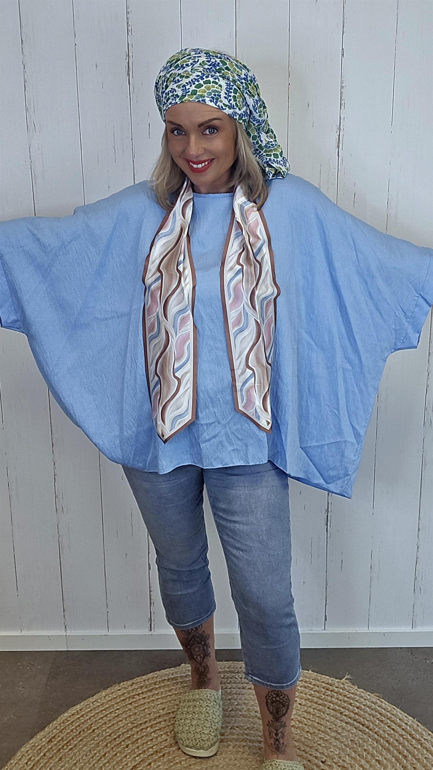Poncho topp med skjerf blå