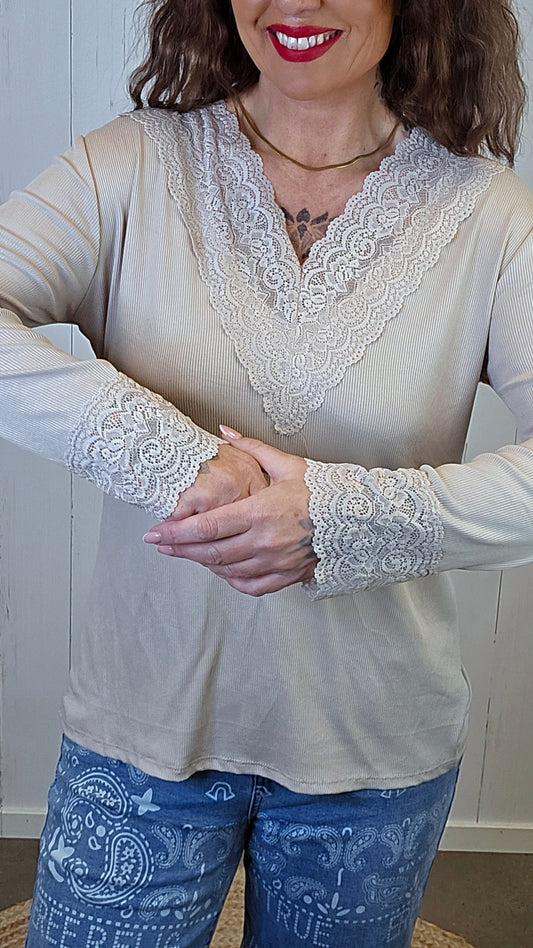 Alva Blondetopp beige