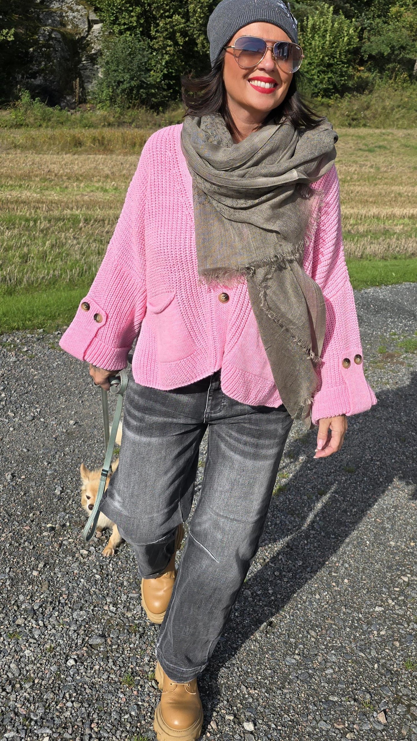 Lise strikket jakke rosa