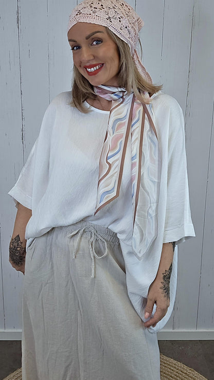 Poncho topp med skjerf offwhite