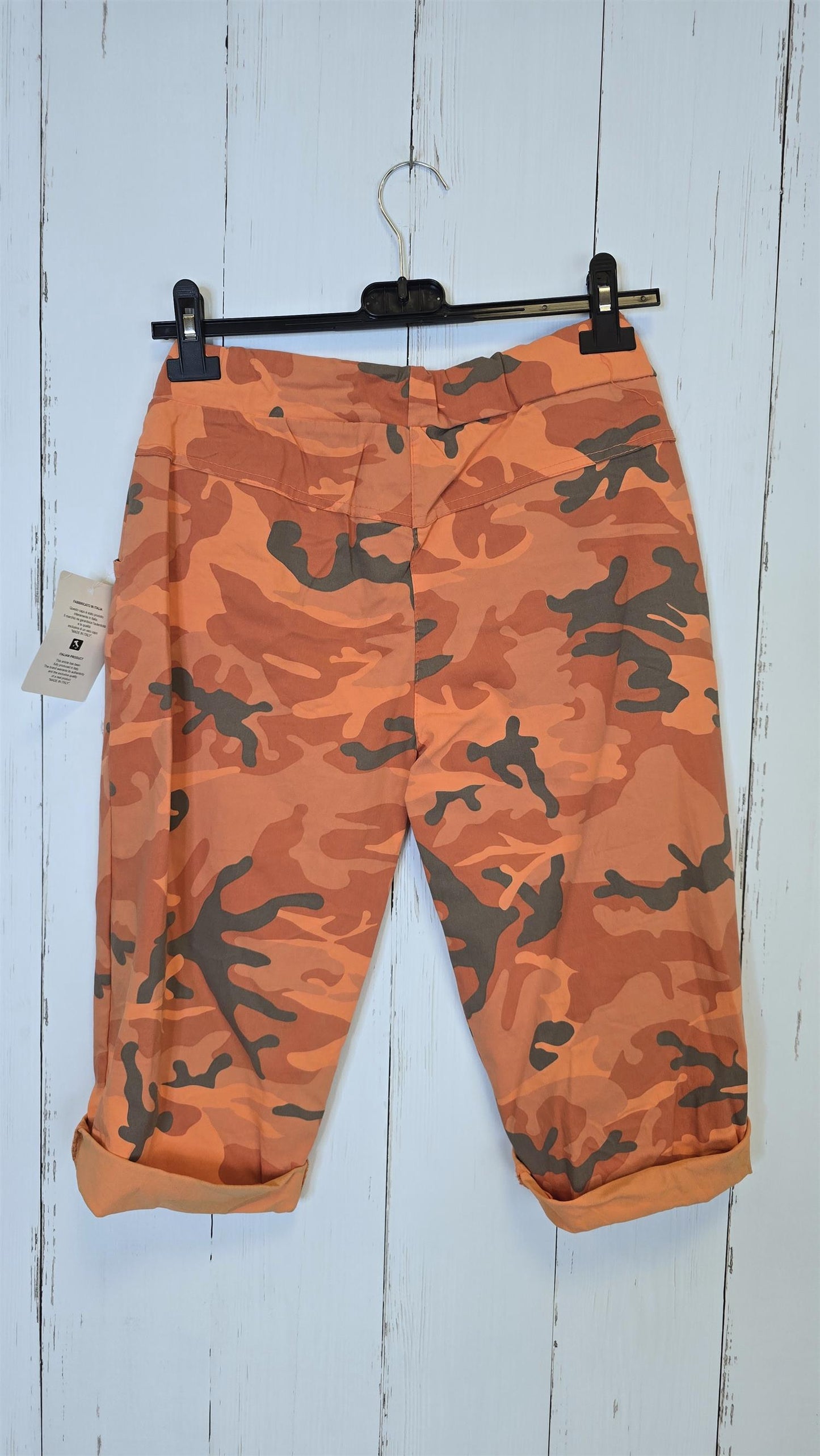 Amara shorts camo Orange