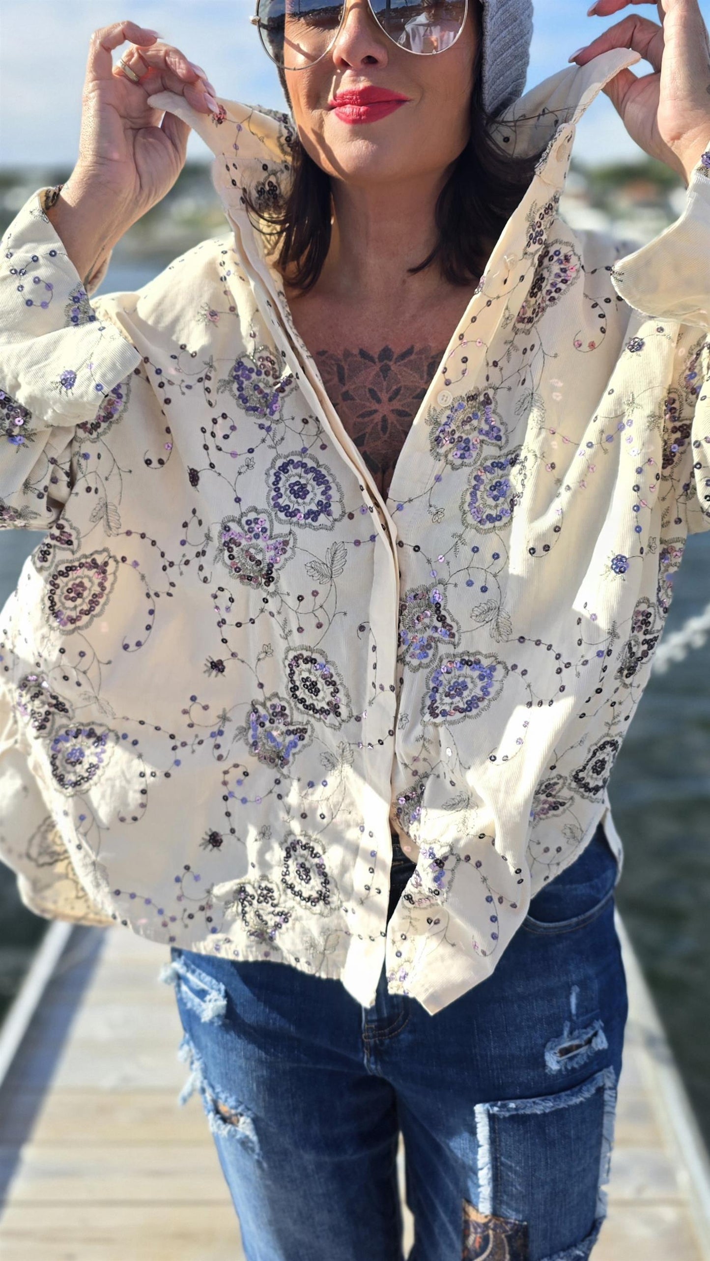 Nadja skjorte med blomster og paljetter