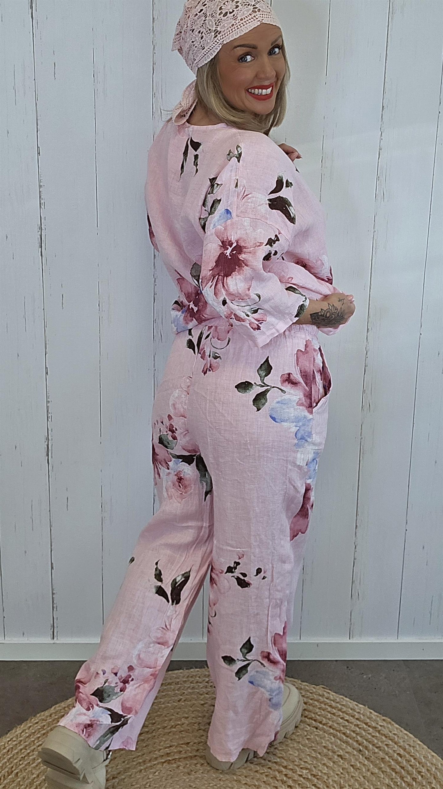 Katty linbukse med blomsterprint rosa