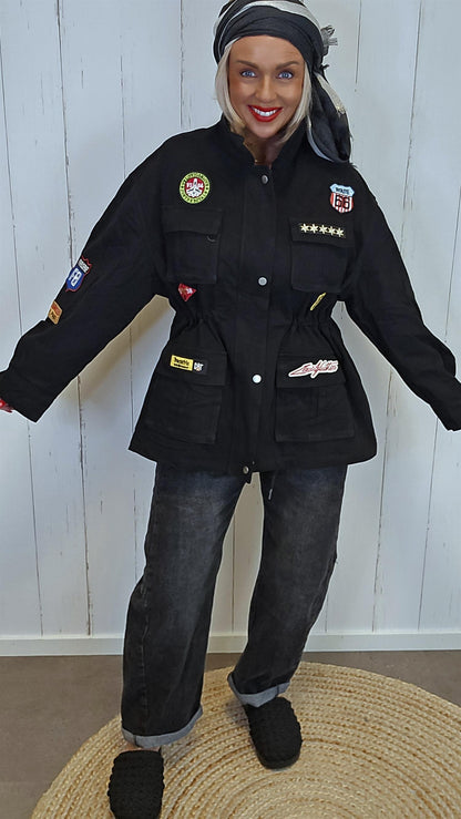 Cassie patchjakke svart