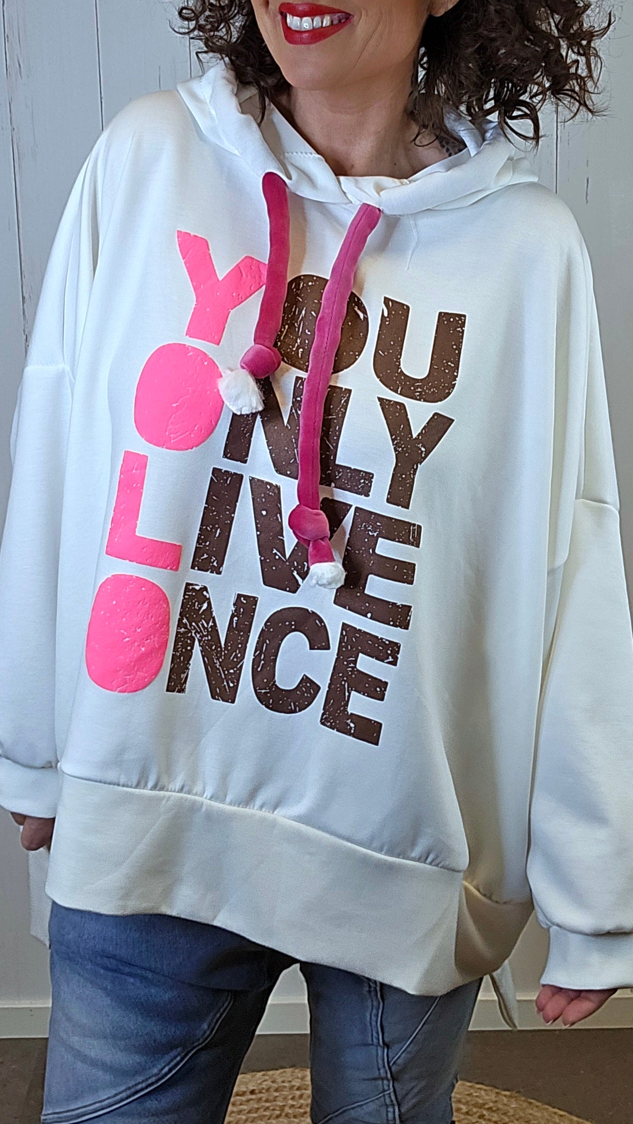 Ylva hettegenser hvit