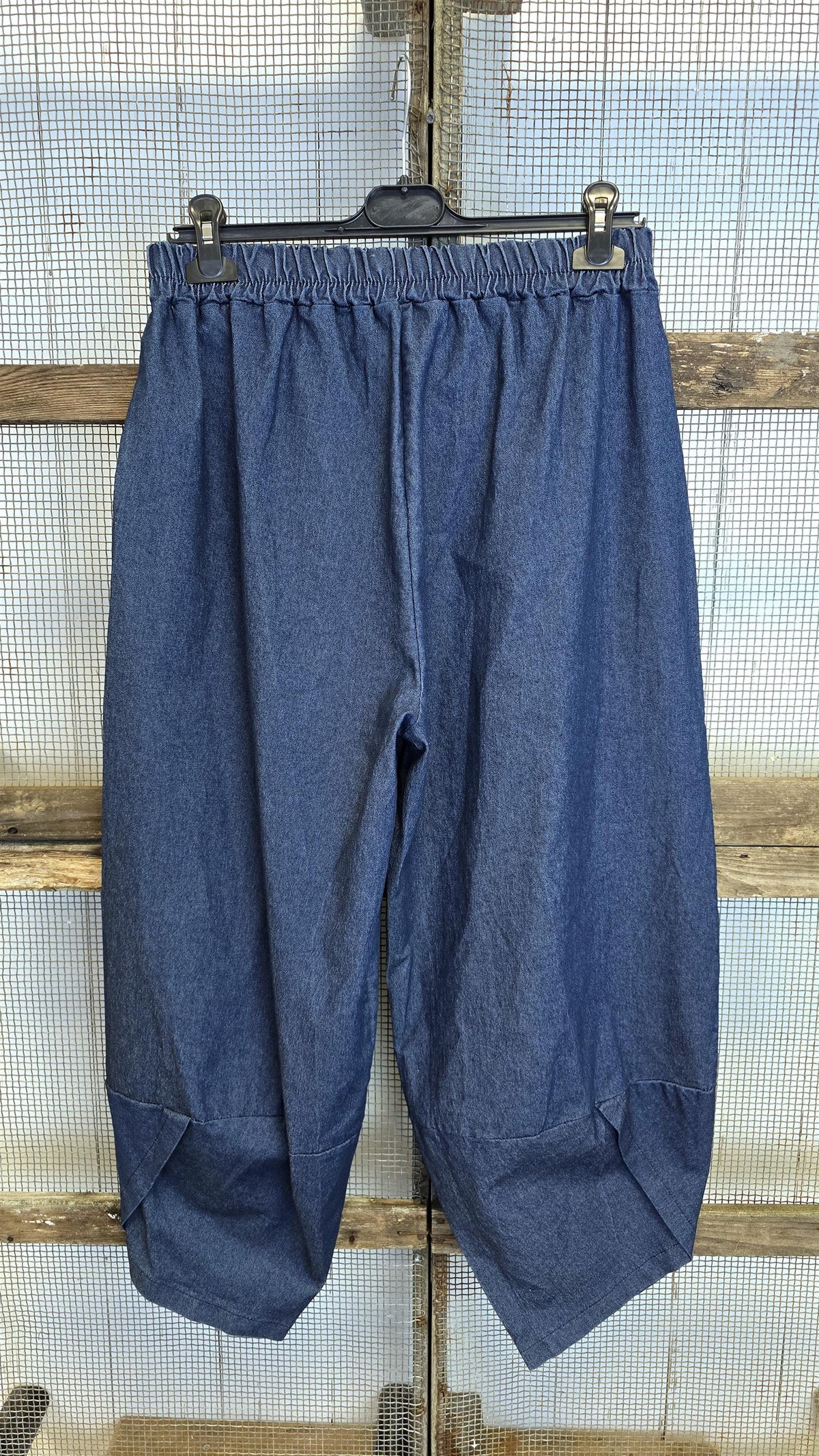 Vigdis tullipan mørkeblå denimlook