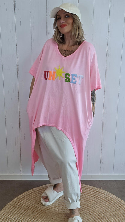 Stine kjole med “Sunset”-print rosa