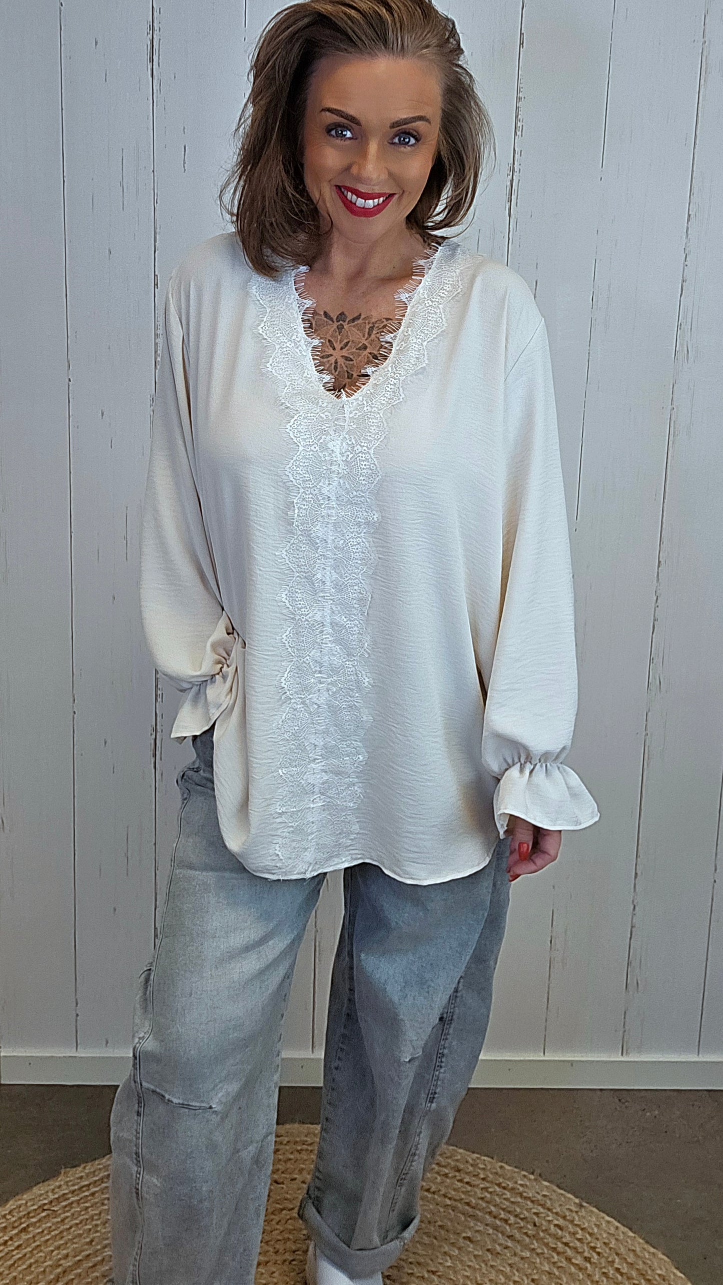 Diana bluse beige