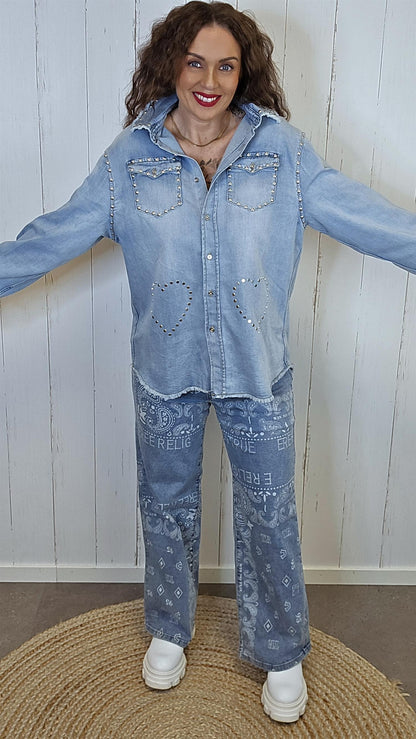 Lina denimskjorte med nagledetaljer