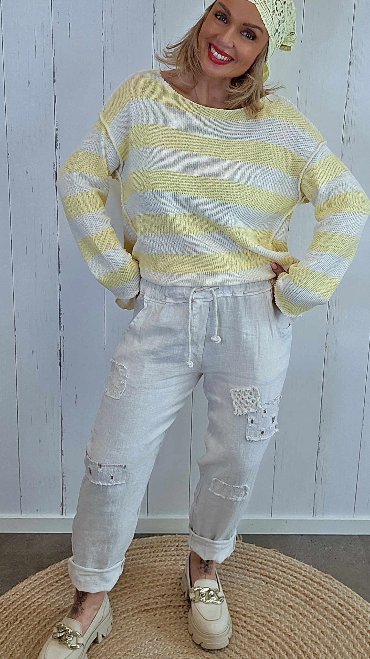 Linbukse med patch-detaljer beige