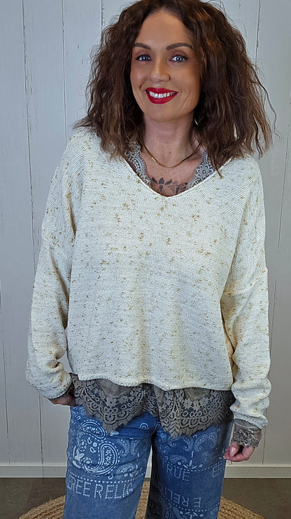 Elina strikkegenser med V-hals