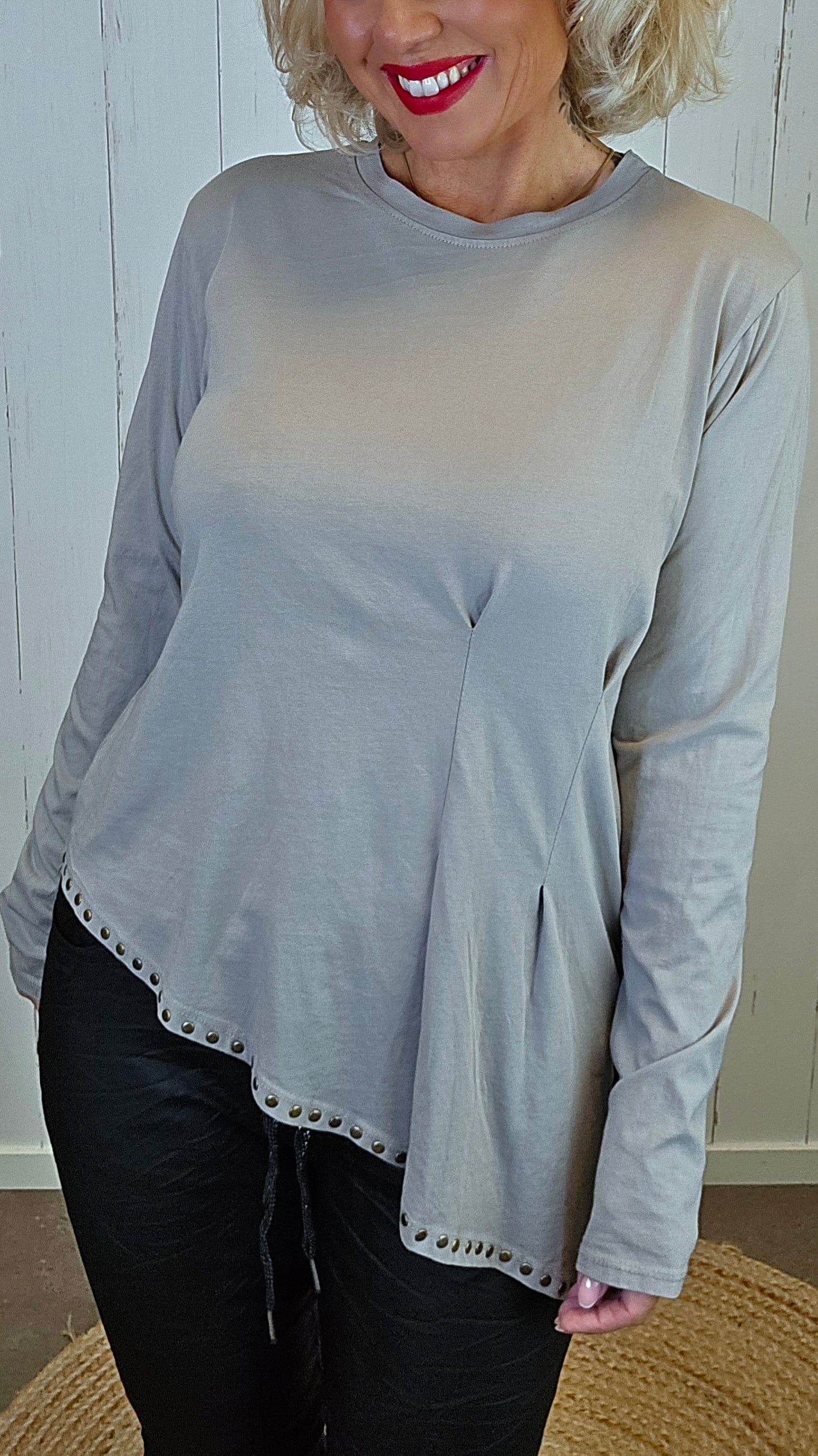 Tina topp med nagler Taupe