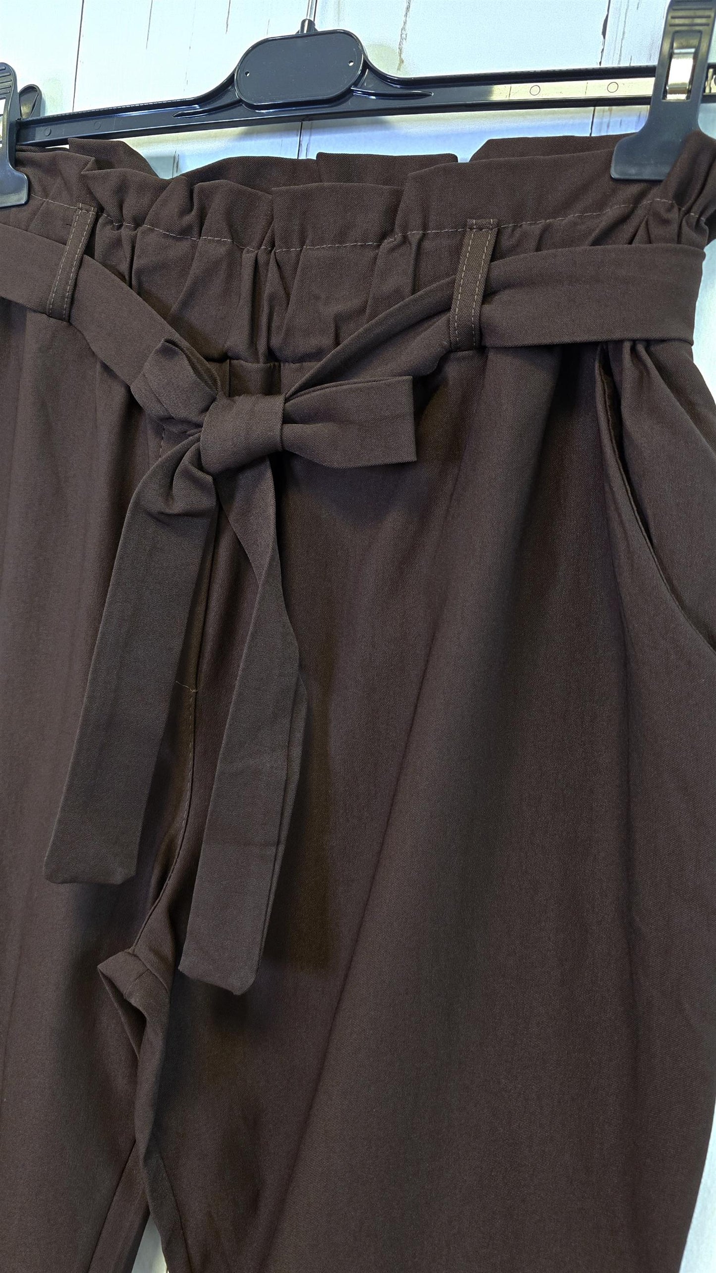 Bukse brun med knytebelte