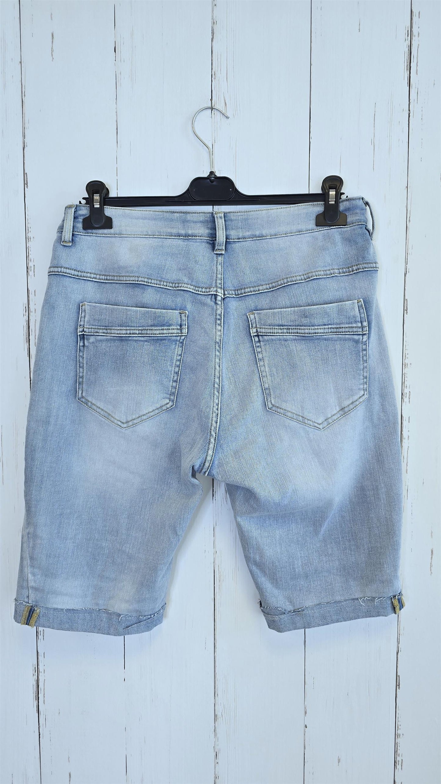 Jesica jeansshorts med hekledetaljer
