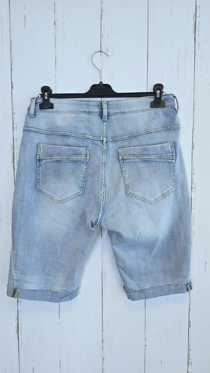 Jesica jeansshorts med hekledetaljer