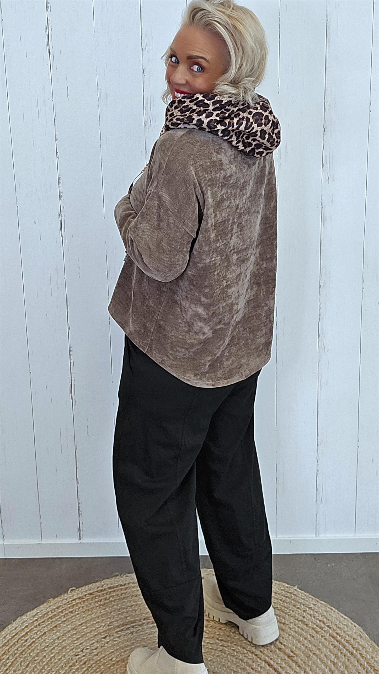 Leo hettegenser taupe