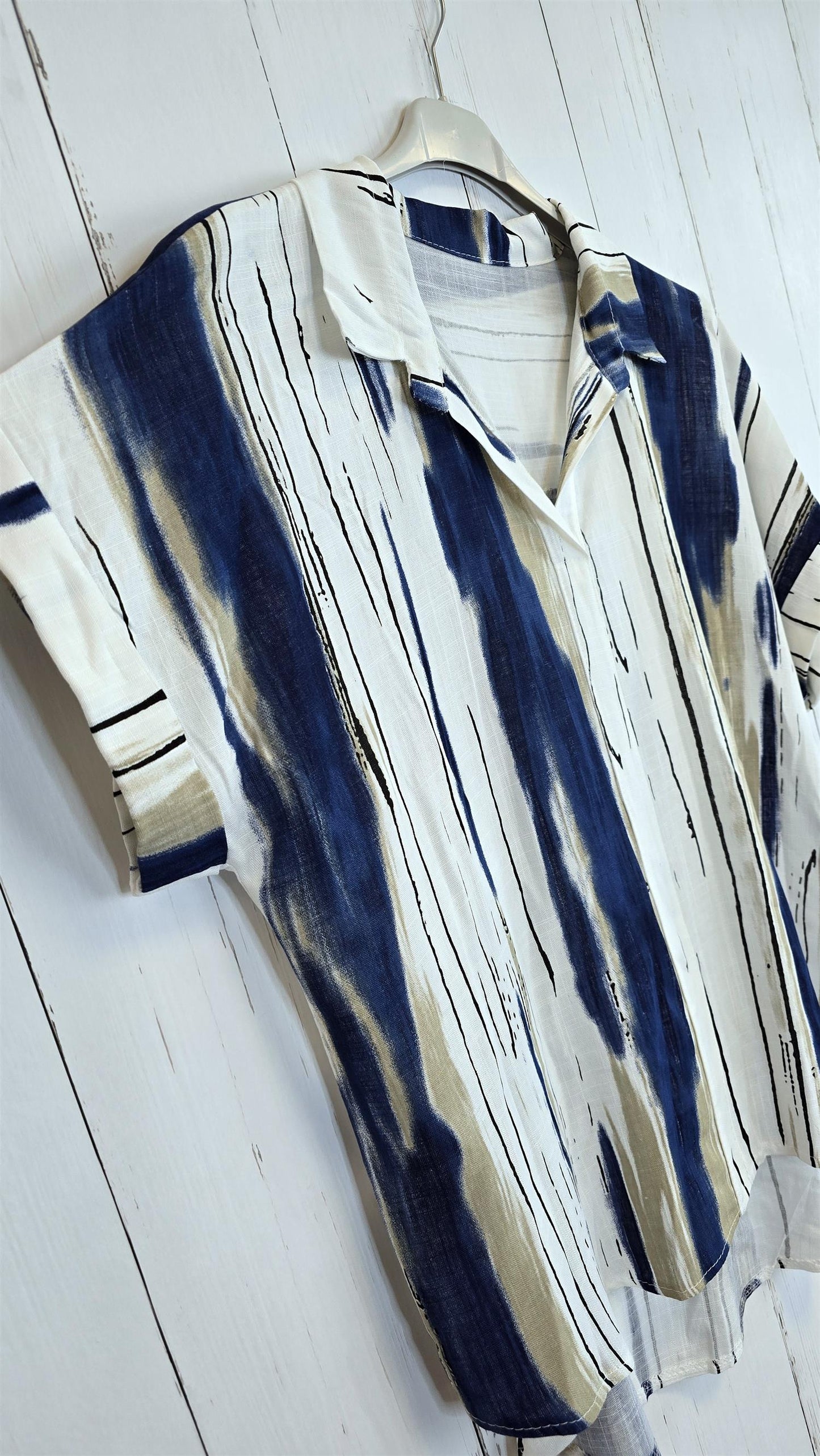 Eirin bluse med abstrakt mønster
