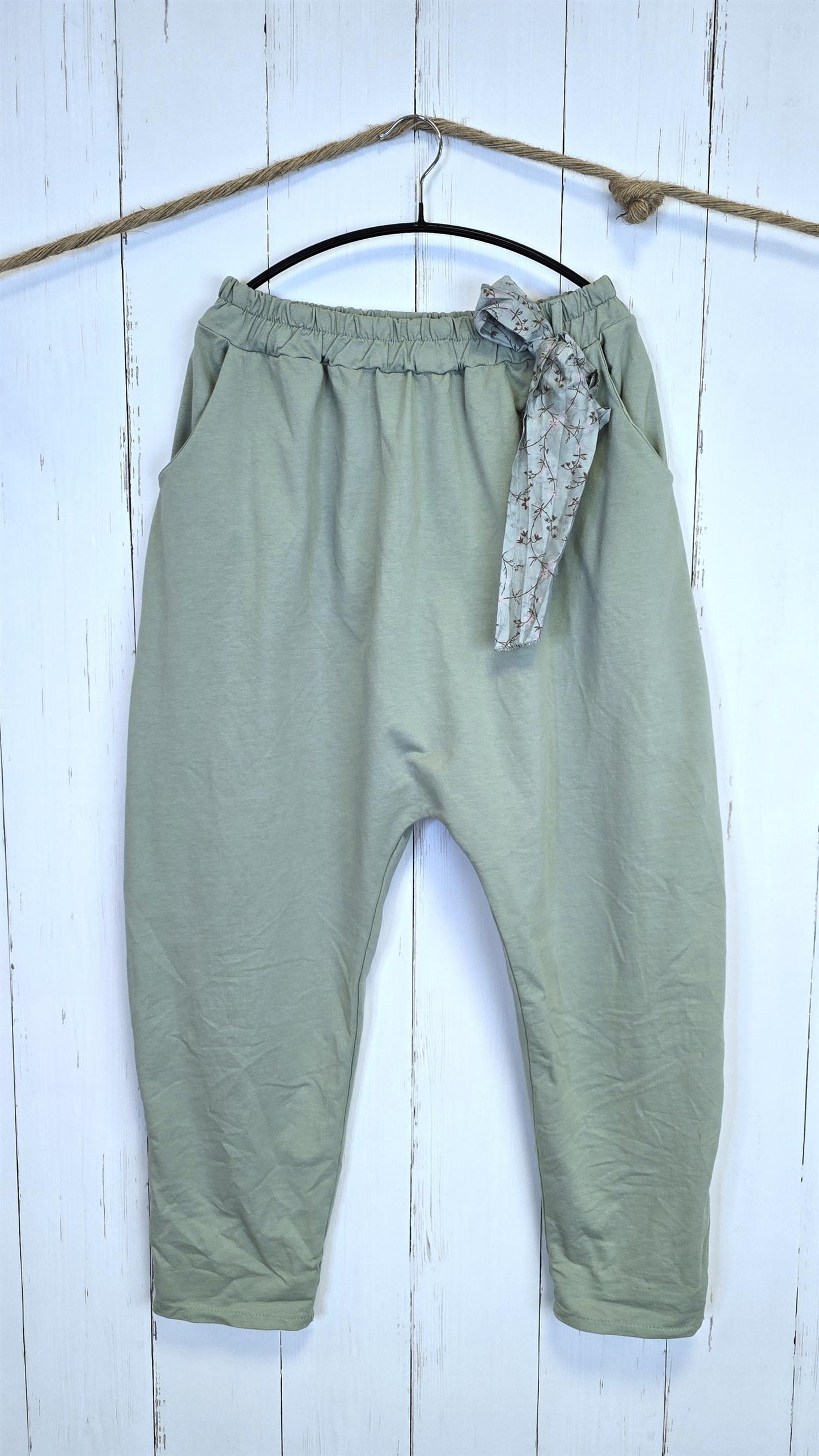 Sara bukse med sløyfedetalj kaki