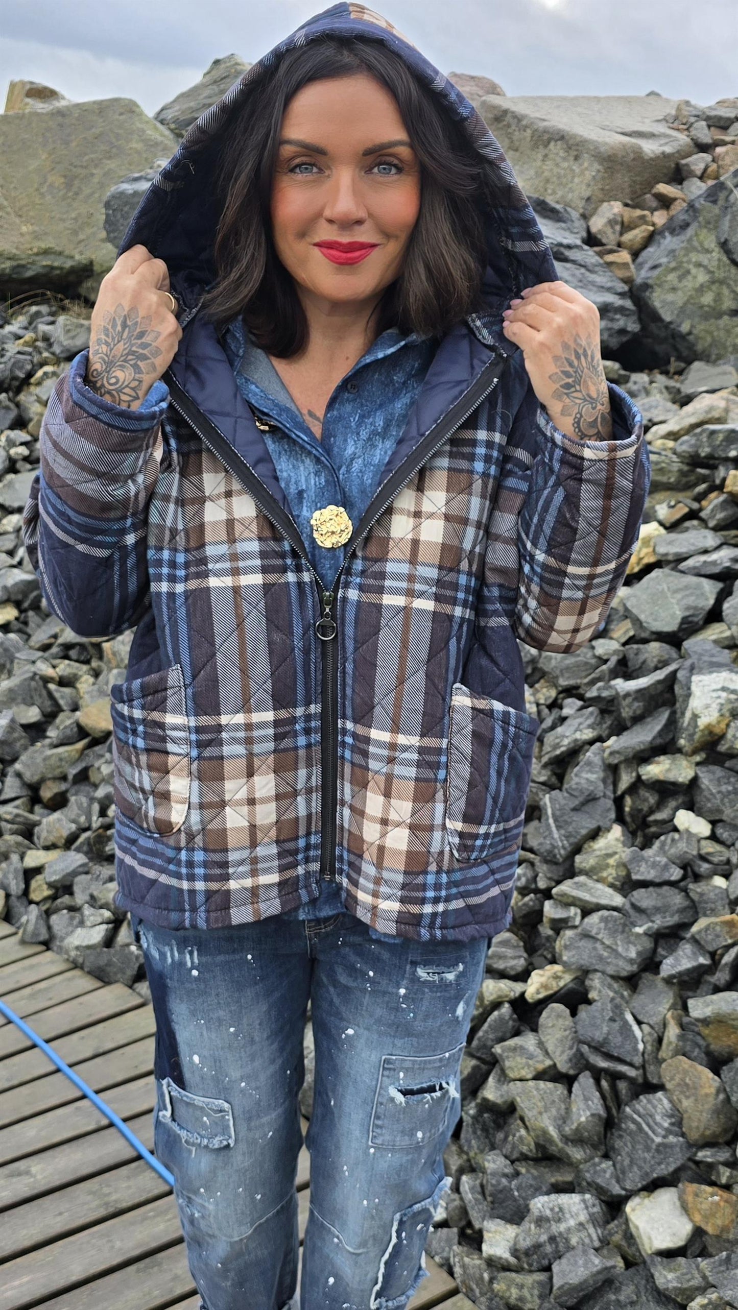 Gina rutete jakke blå