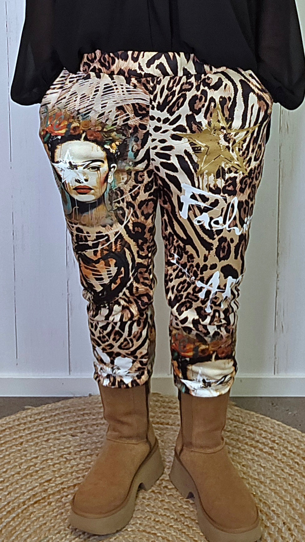 Frida bukse med leopardmønster