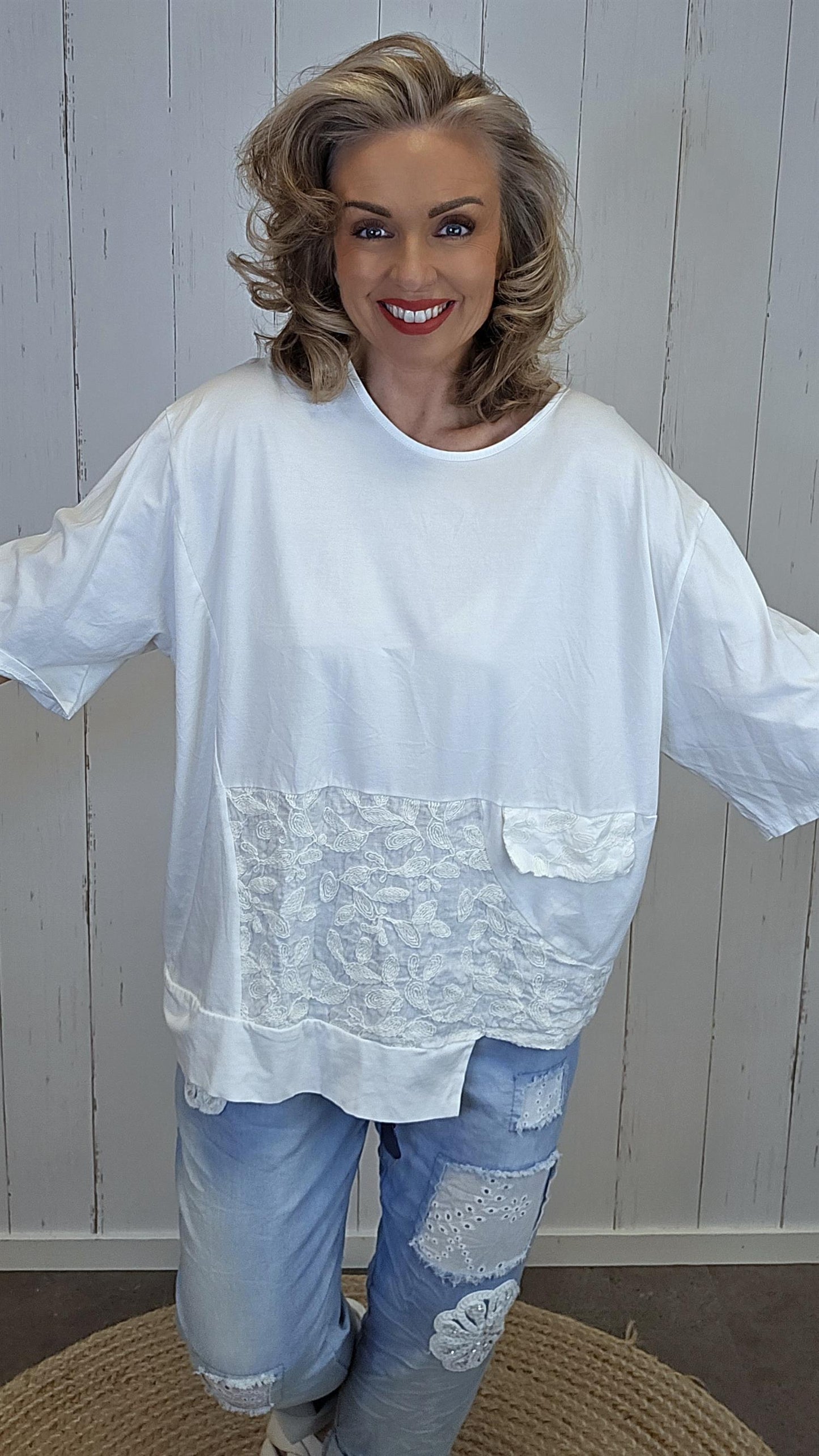 Lene topp med blondepanel offwhite