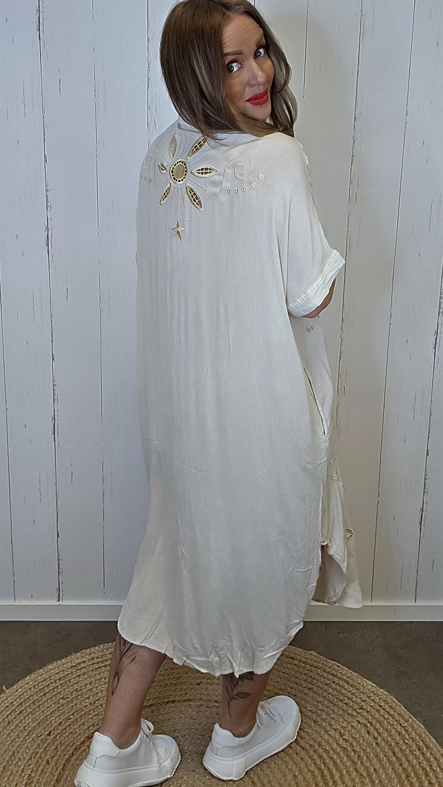 Selina kortermet kjole Beige