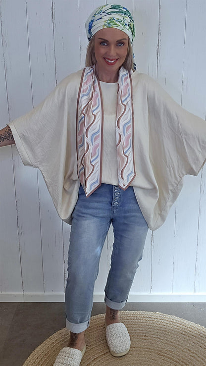 Poncho topp med skjerf beige