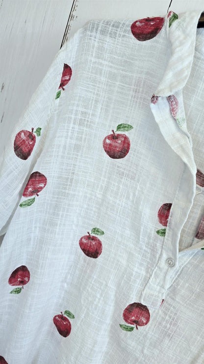 Bluse med epleprint