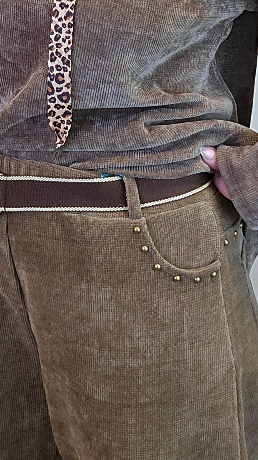 Zoe minikordbukse i barrel-modell taupe