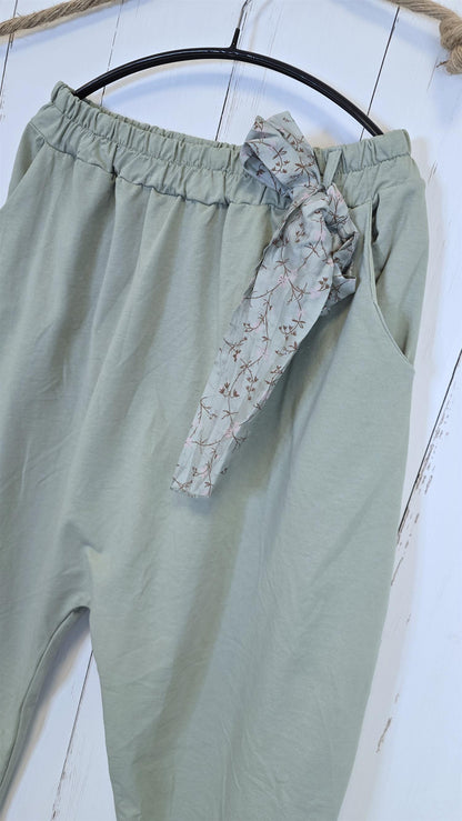 Sara bukse med sløyfedetalj kaki