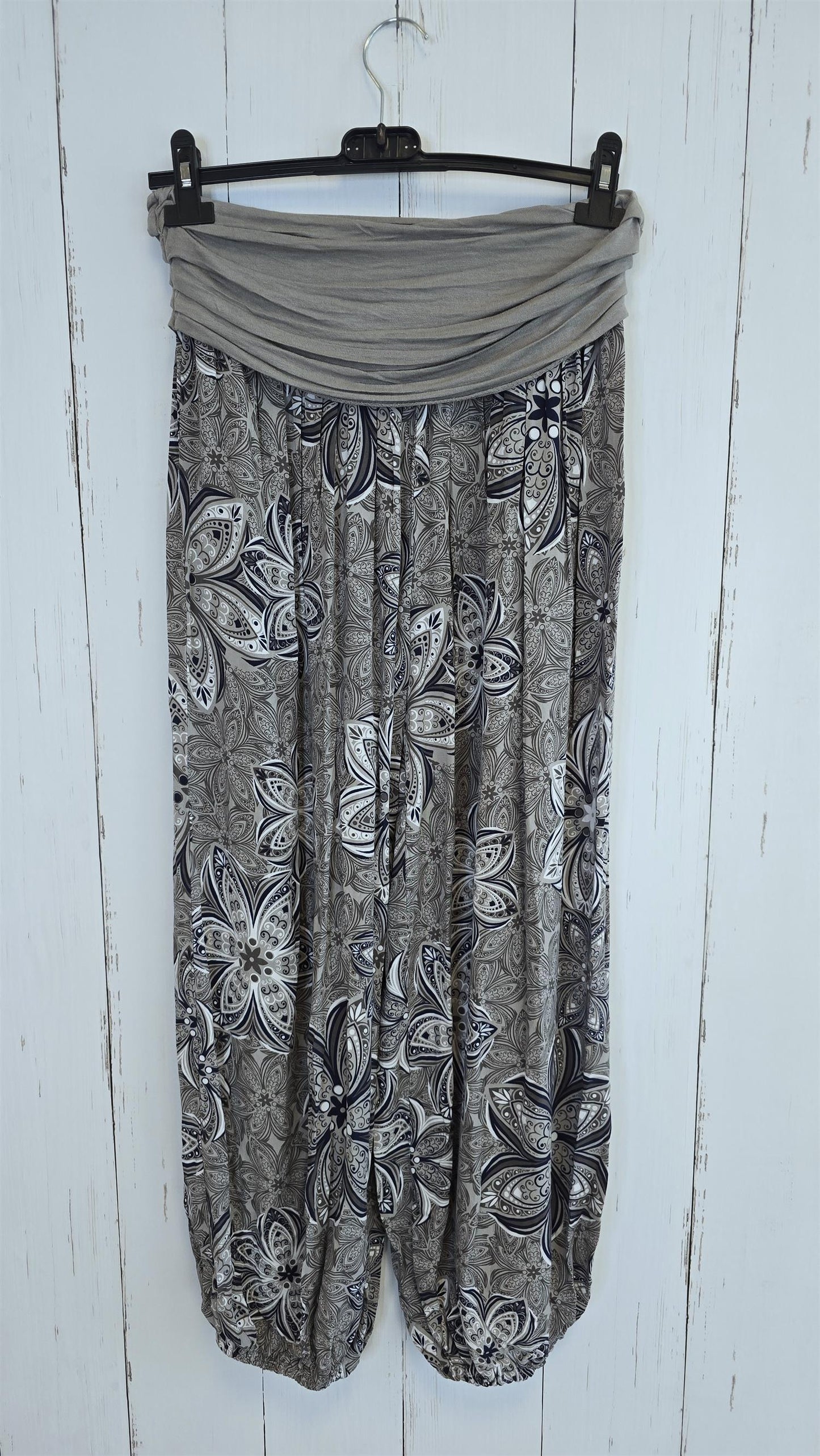 Jasmine bukse med print taupe
