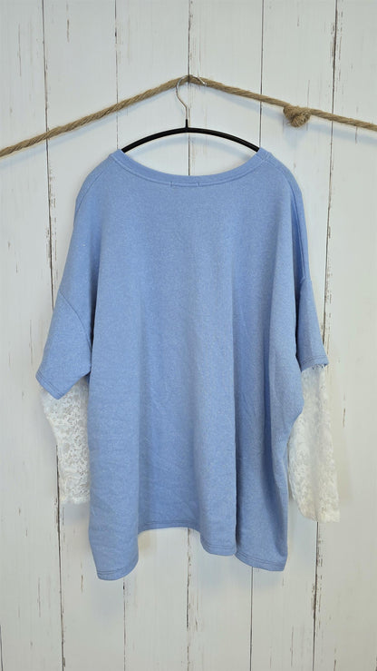 Birka oversized topp hvit/blå