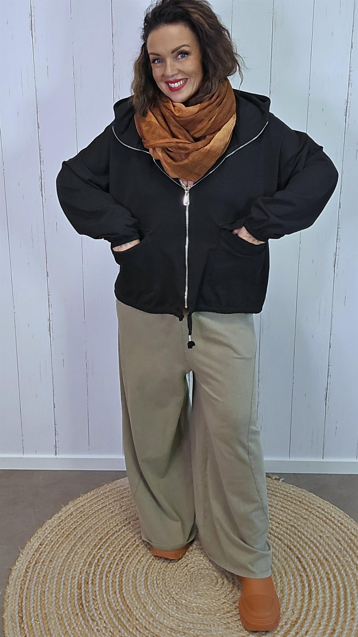 Nora hettejakke svart