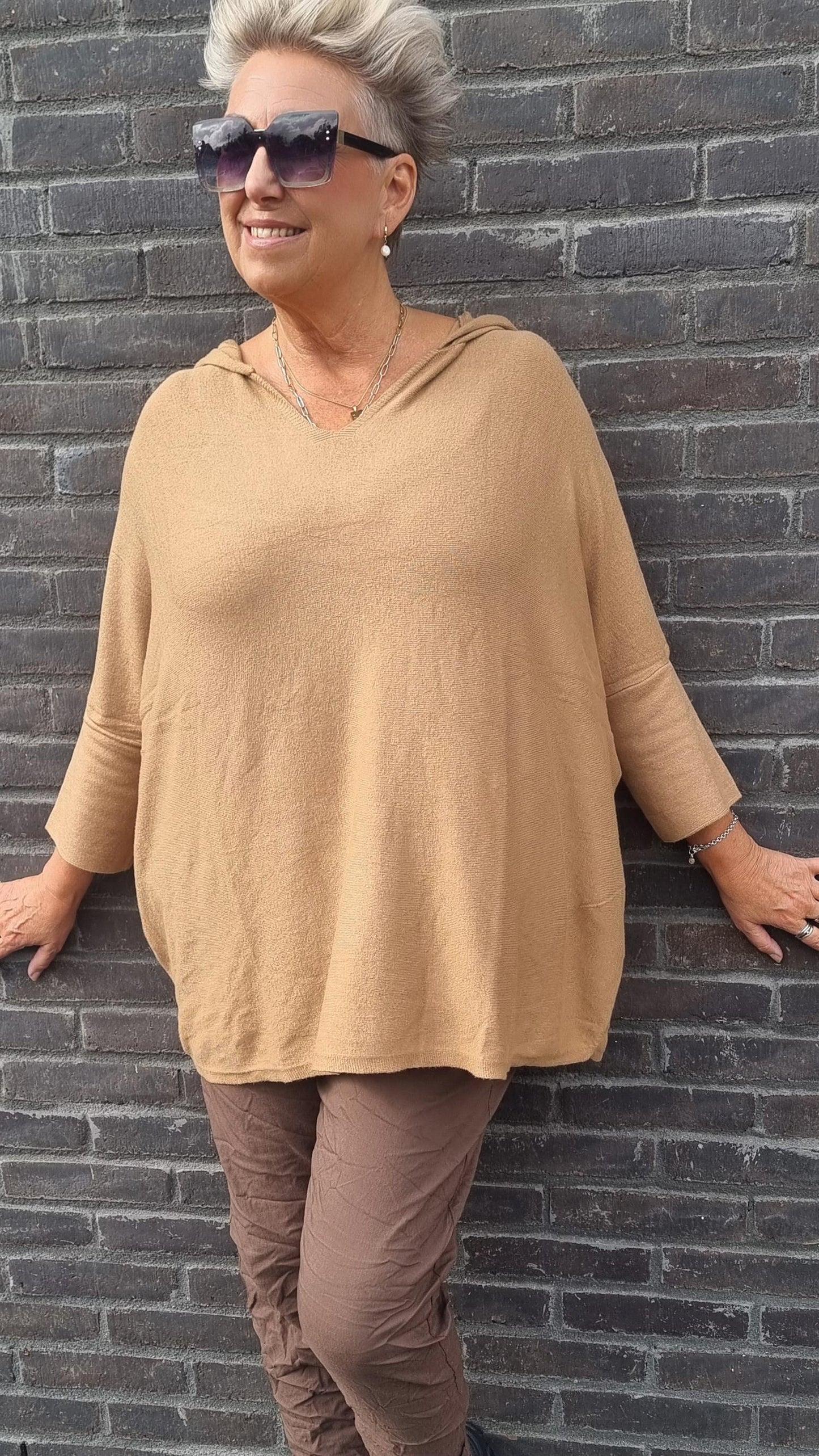 Alma hettegenser camel