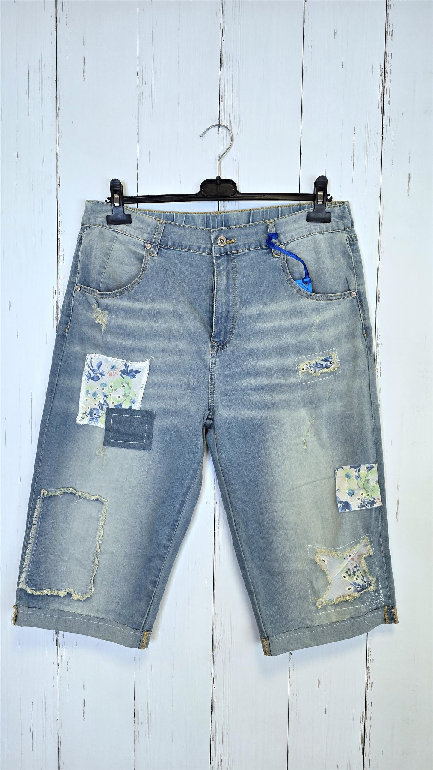 Sally jeansshorts med patches