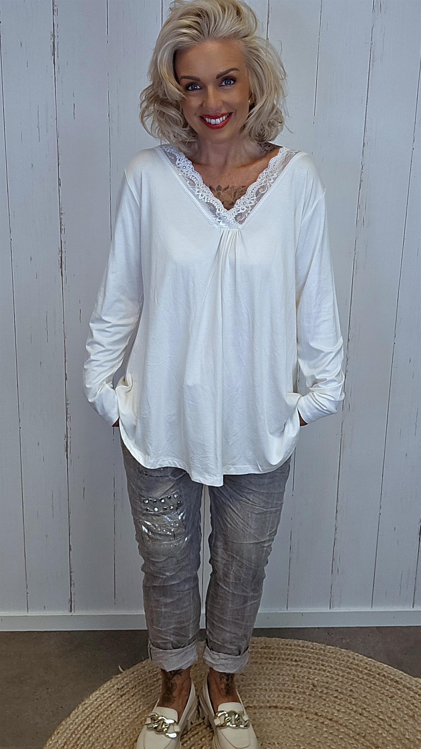 Stacy Blondetopp offwhite