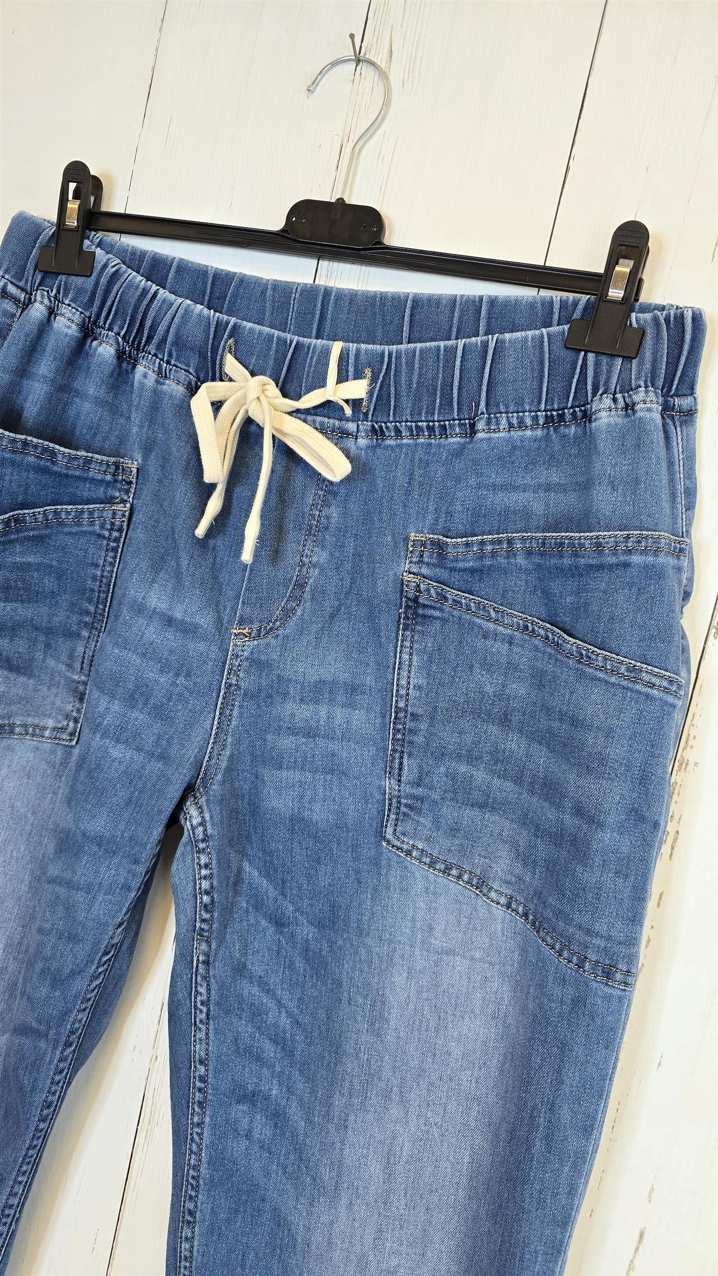 Bella jeans med knyting