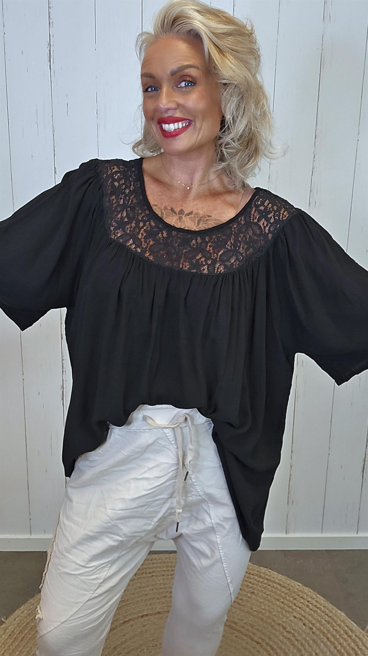 Freja blonde topp svart
